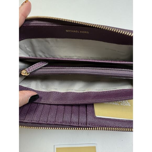 Michael Kors Continental Wallet Wristlet Leather Violet Purple Jet Set Travel - Picture 6 of 9